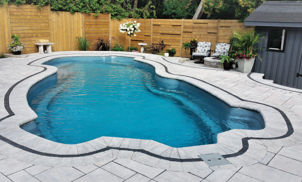 Azoria Pools DOLPHIN Wasaga Ocean 14x32 001 low